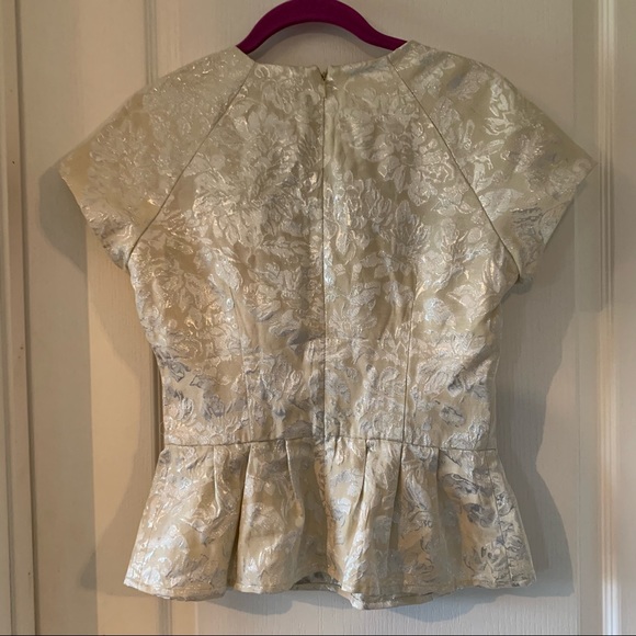 Silver floral  Peplum top - Picture 2 of 5